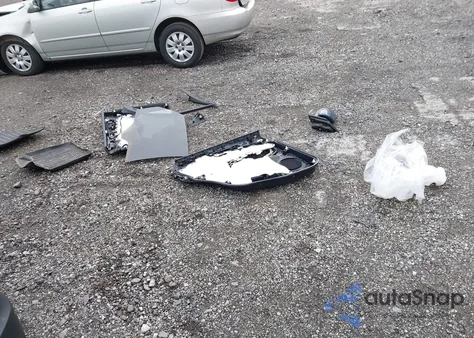 2018 Ford Edge Titanium z USA, uszkodzony, nr VIN 2FMPK4K91JBC21954